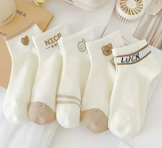 Cute female ankle socks