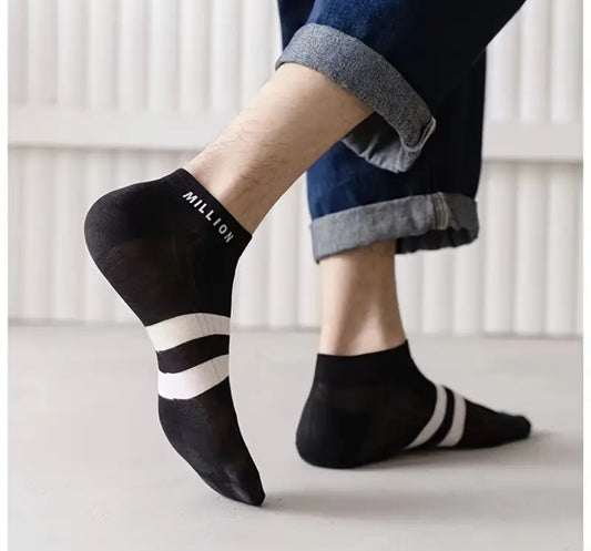 Million striped ankle socks