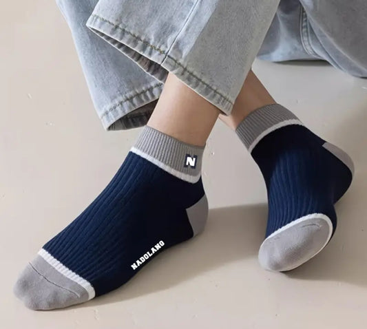 N Socks